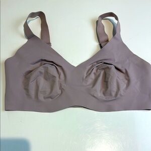 Knix Wireless Bra in Pink Size 7